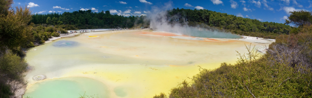 Lake Wai-o-Tapu